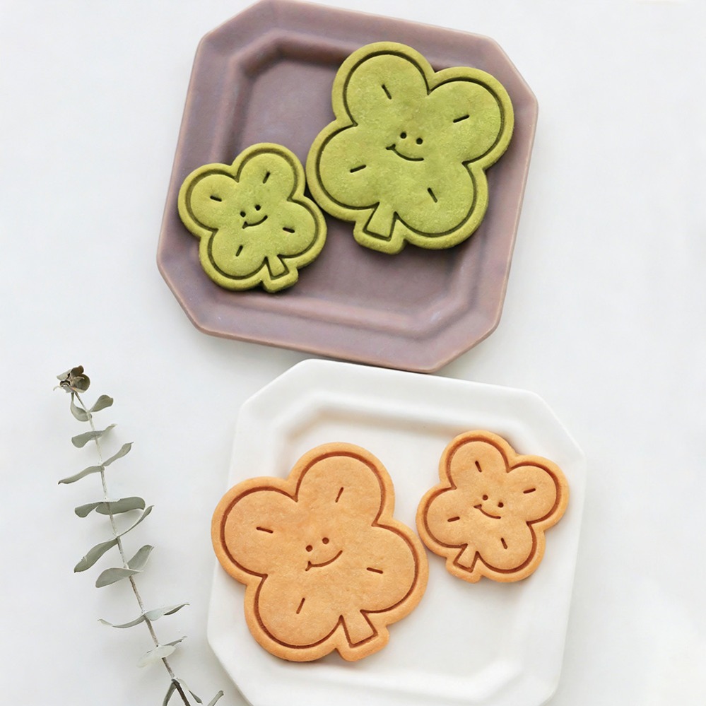 幸運の四つ葉のクローバー型クッキーカッター、ビスケット型、キ - Kitchen Baking Utensil のレビューと価格