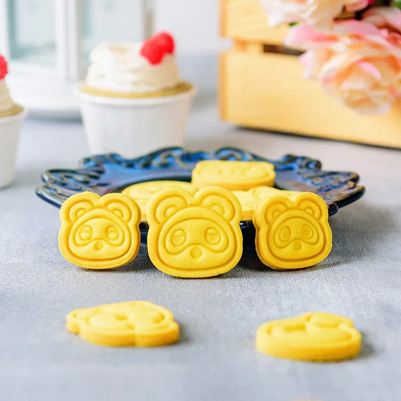 ケーキクッキーどうぶつの森カッターかわいいアニメフィギュアD - Kitchen With Baking Area のレビューと価格
