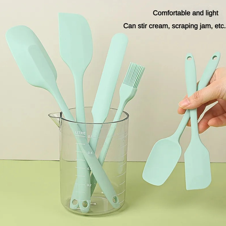 6点のかわいいキッチンツールセット シリコン製スパチュラセッ - Kitchen Baking Brush のレビューと価格