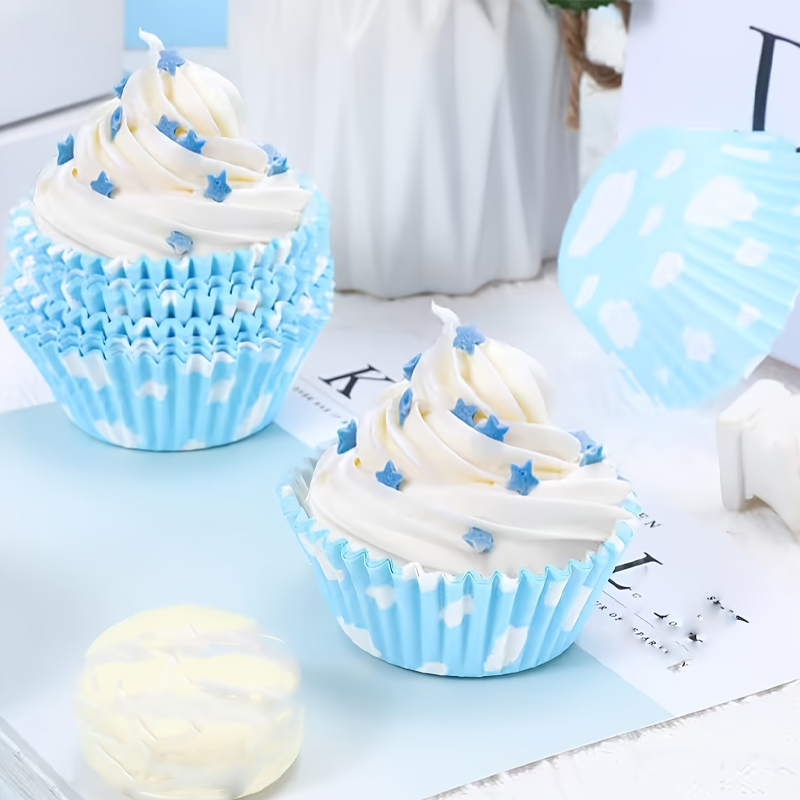 100個200個入り 青空と白い雲のケーキ用紙カップ、耐油ベ - Kitchen Baking Must Haves のレビューと価格